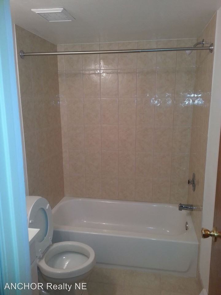 1825 Bridgetown Pike Bridgetown Commons - Photo 2 of 6