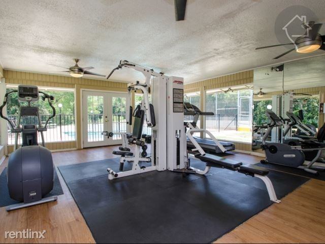 Oltorf and Congress - Photo 2 of 13