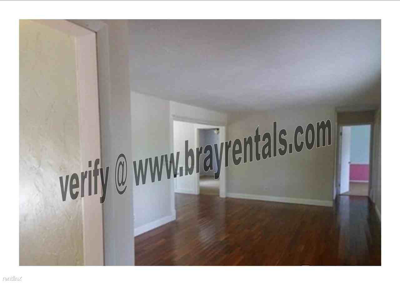 2679 Paradise Way - Photo 2 of 7