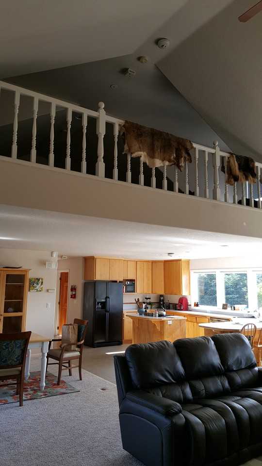 3630 Silver Falls Dr NE - Photo 3 of 7