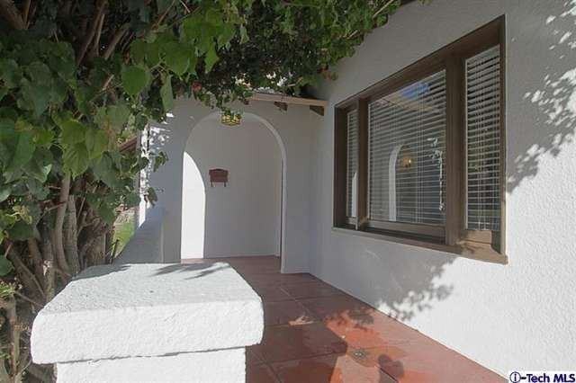 1300 Fay Pl - Photo 3 of 15