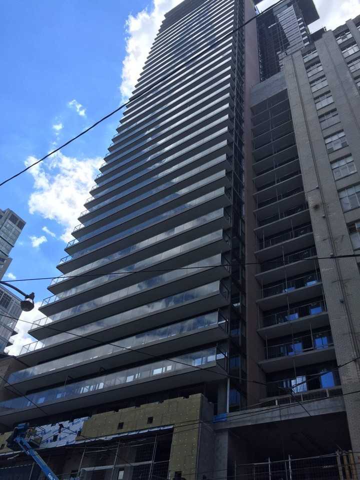 252 Victoria Street - Photo 3 of 19