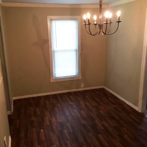 307 Alsobrook St - Photo 3 of 17