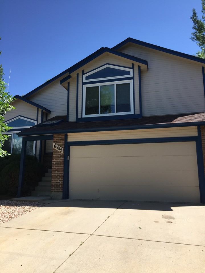 6945 Waterwood Ct - Photo 2 of 5