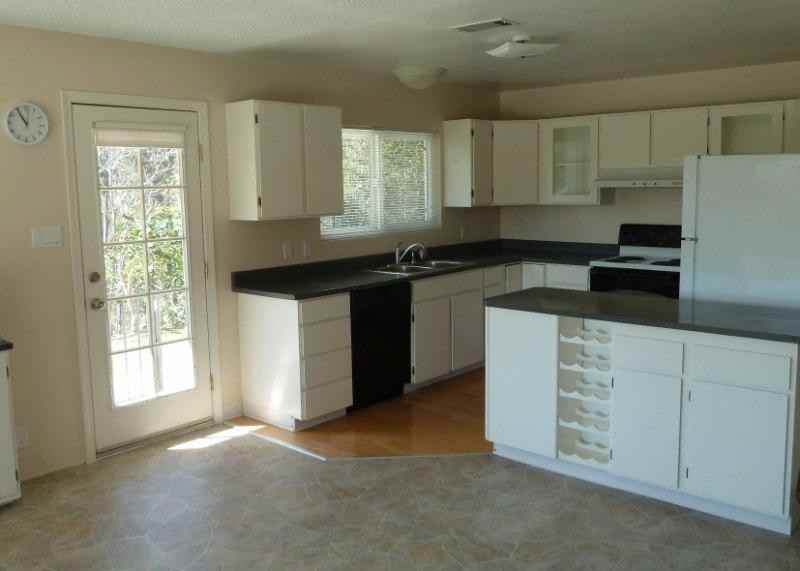 25311 Jesmond Dene Rd - Photo 2 of 15