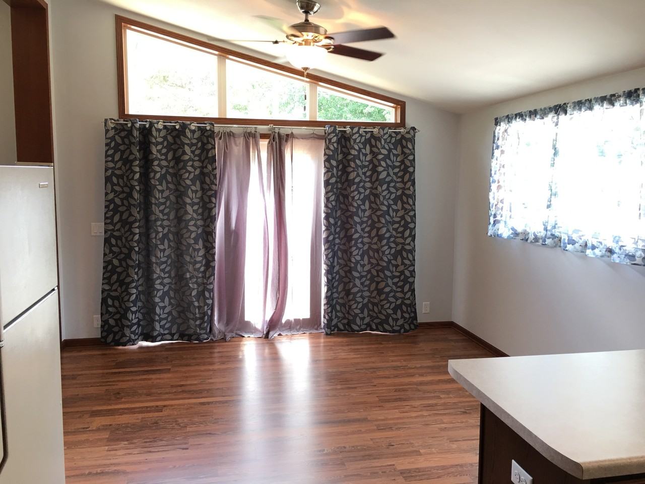 35322 Lakeshore Dr - Photo 2 of 16