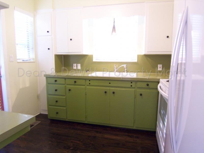 240 23rd Ave S - Photo 3 of 27