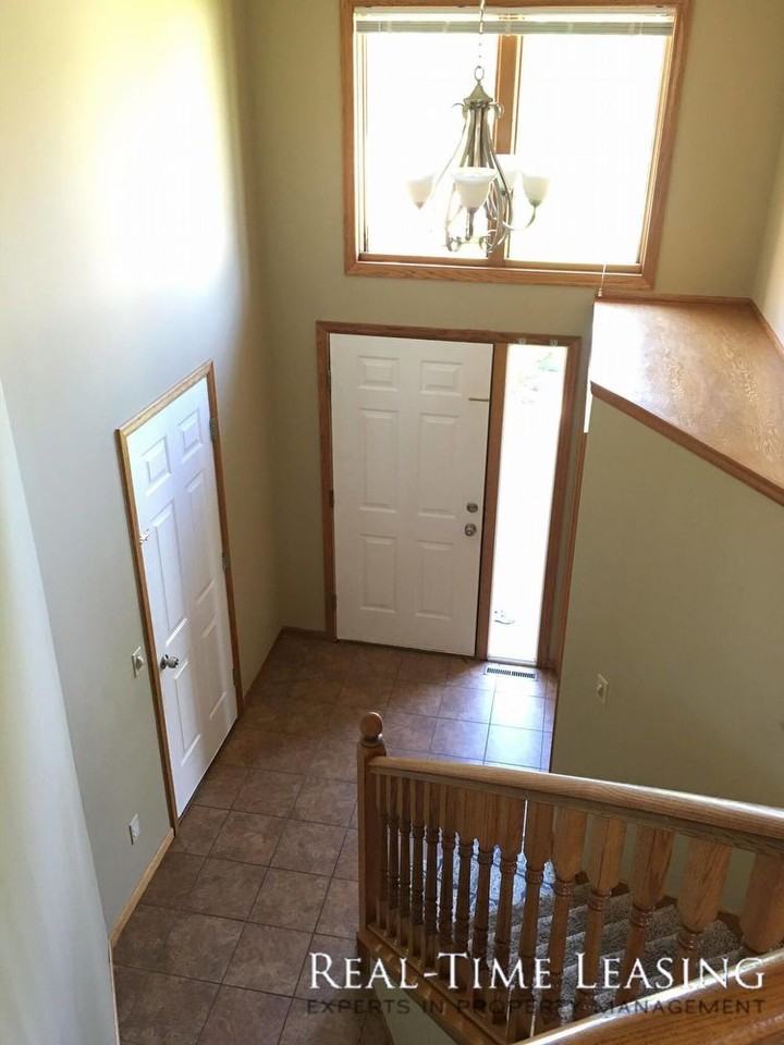 953 Trillium Ct - Photo 2 of 23