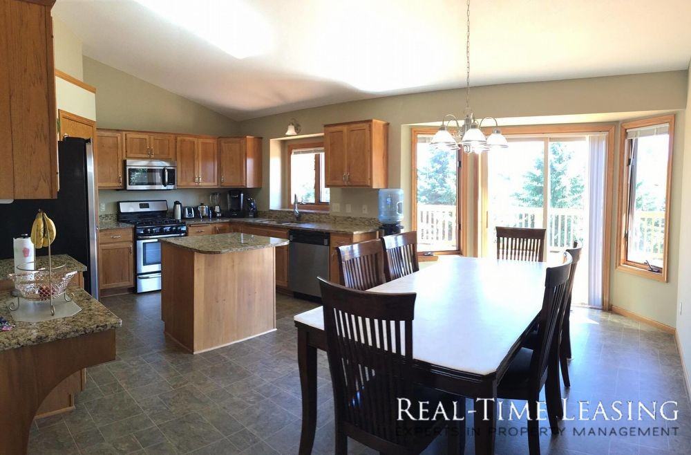 953 Trillium Ct - Photo 3 of 23
