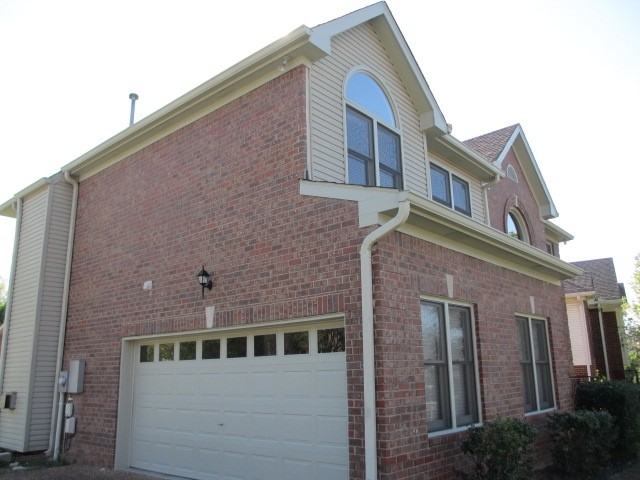 300 Overridge Cove - Photo 2 of 14