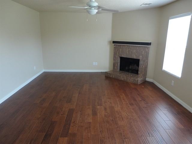 541 Linacre Dr - Photo 3 of 15