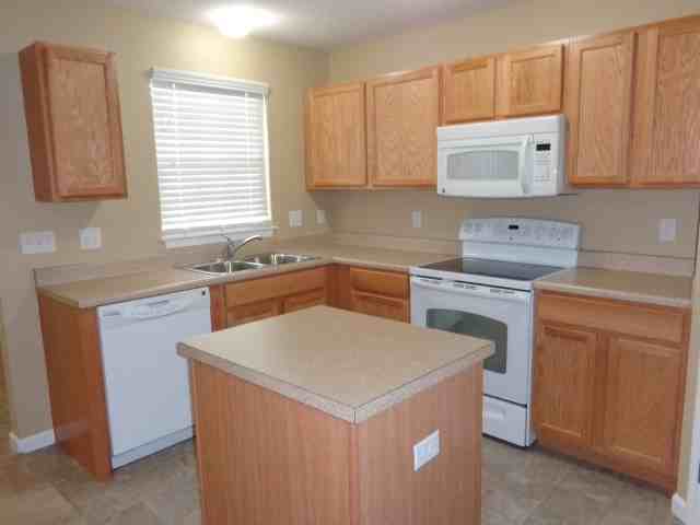 5743 Clemens Dr - Photo 2 of 10