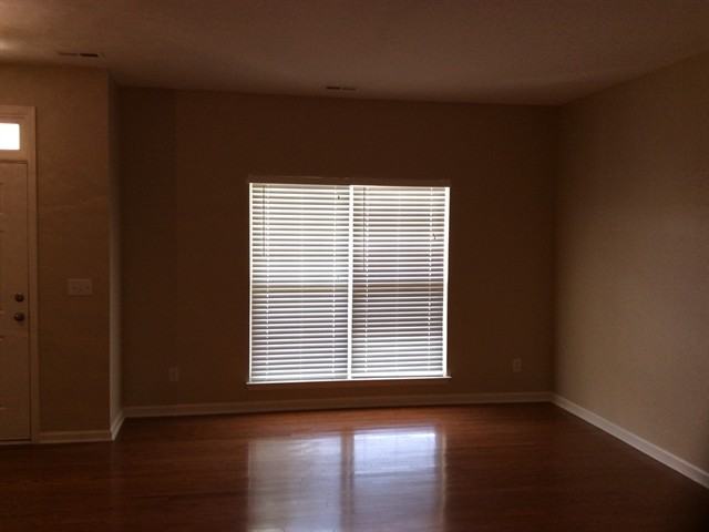 4014 Lawrence Daniel Dr - Photo 2 of 17