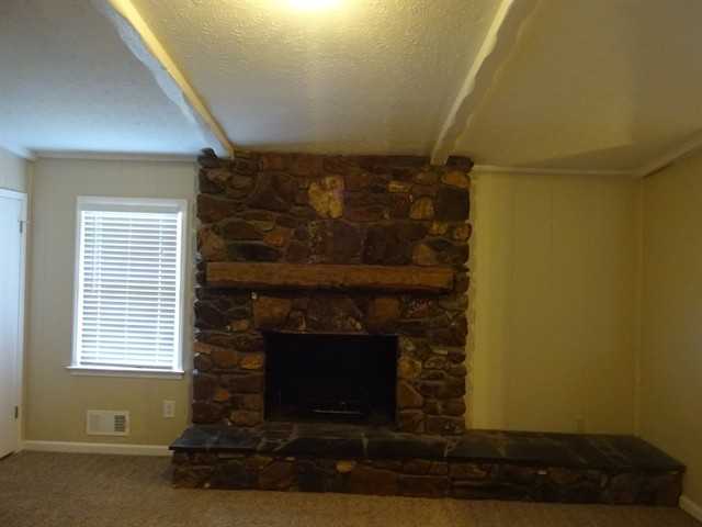 1105 Research Dr NE - Photo 2 of 14
