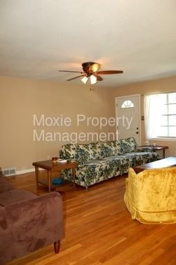 4005 Sanguinet Ct - Photo 3 of 14