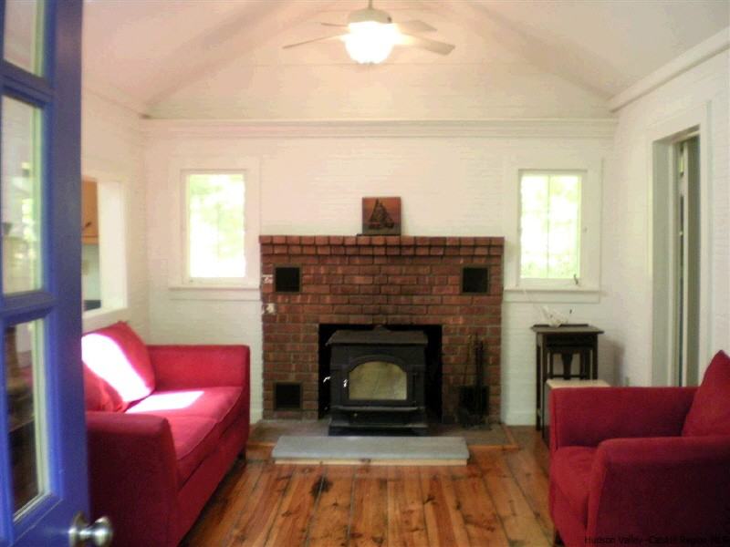 20 Sherman Rd - Photo 2 of 12