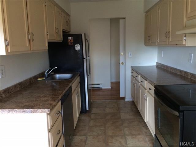 3 Germonds Village - Photo 2 of 15