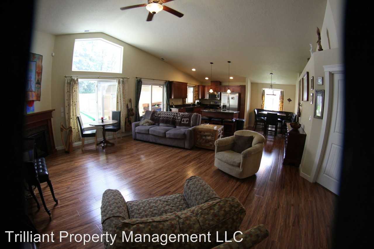 2237 Equestrian Loop S - Photo 2 of 78