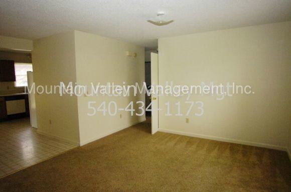 111 Pennie Layne - Photo 2 of 7