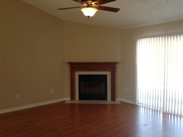 6910 Emerald Bay Ln - Photo 2 of 14