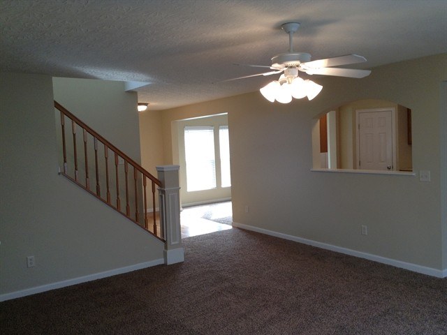 1231 Edgebrook Ct - Photo 3 of 19