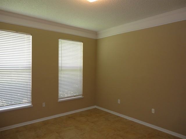 5059 Stratemeyer Dr - Photo 3 of 21