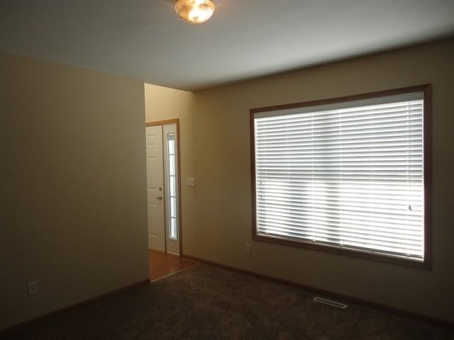 131 Lamplighter Loop SE - Photo 3 of 18