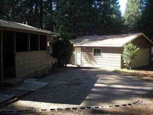 14759 Magnolia Dr - Photo 2 of 4