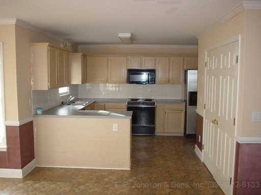 5065 Cobblestone Rd - Photo 2 of 14