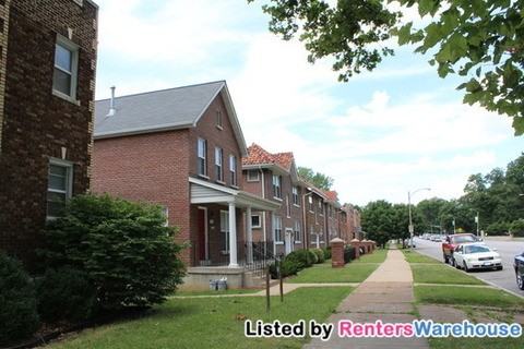 4906 W Florissant Ave - Photo 3 of 15