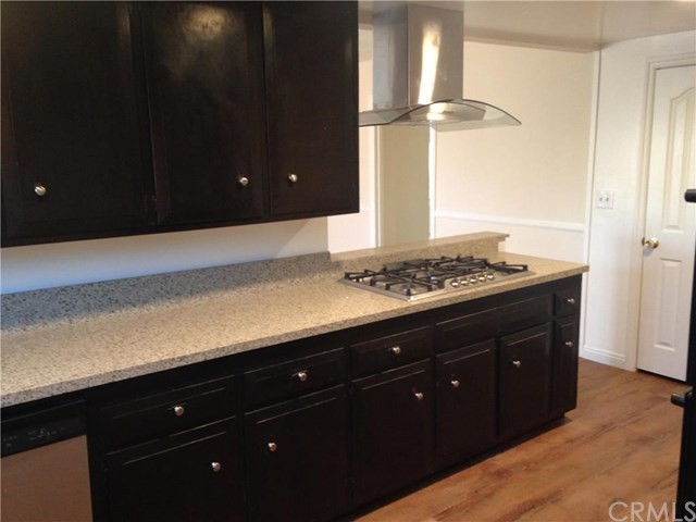 5537 Armsley St - Photo 3 of 21