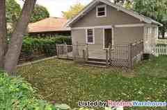 208 Queen Ave S - Photo 2 of 15