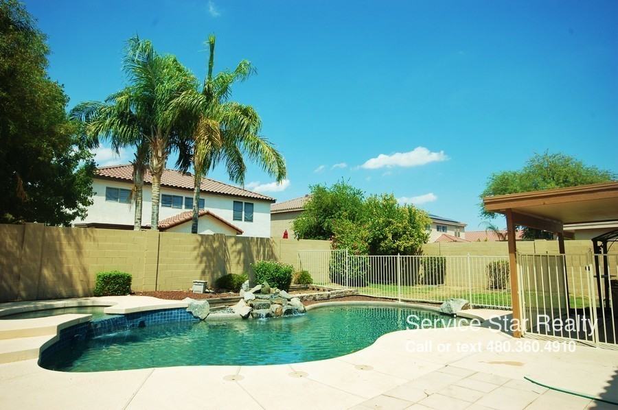 10604 W Angels Ln - Photo 2 of 24