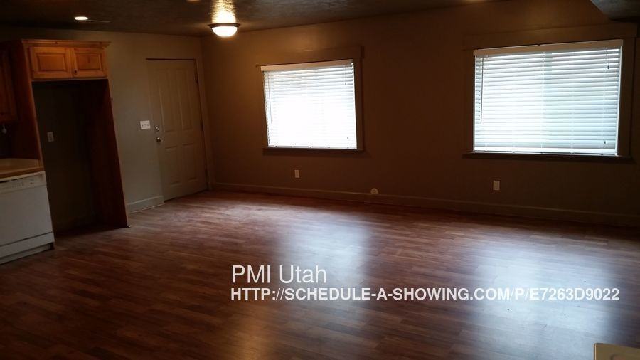 312 S Pineview Dr - Photo 2 of 10