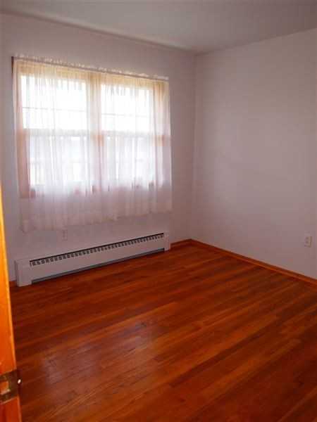 3911 Spotts Rd - Photo 3 of 6