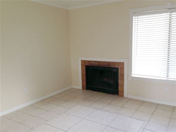 Woodstock Condominiums - Photo 3 of 11