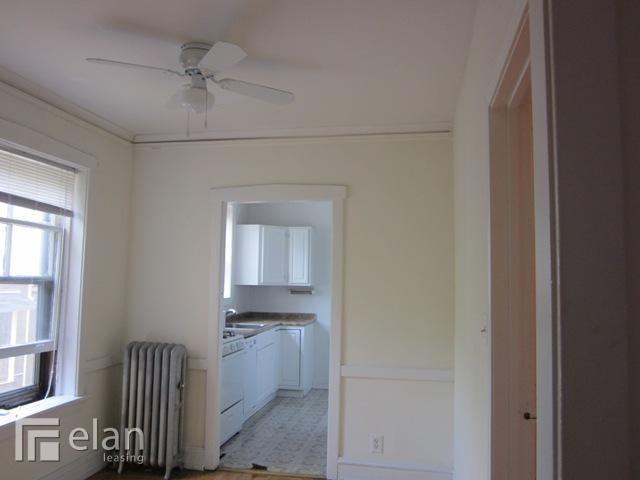 925 Forest Ave - Photo 2 of 10