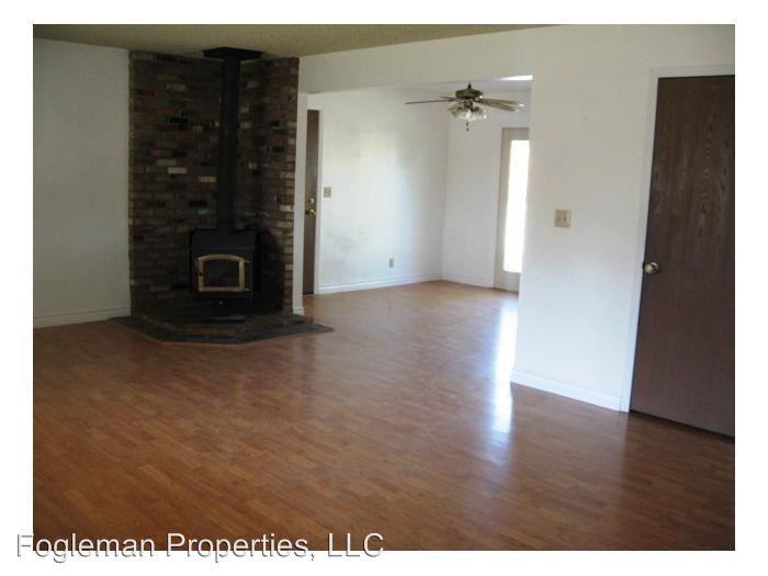 1410 N 2nd E - Photo 2 of 10