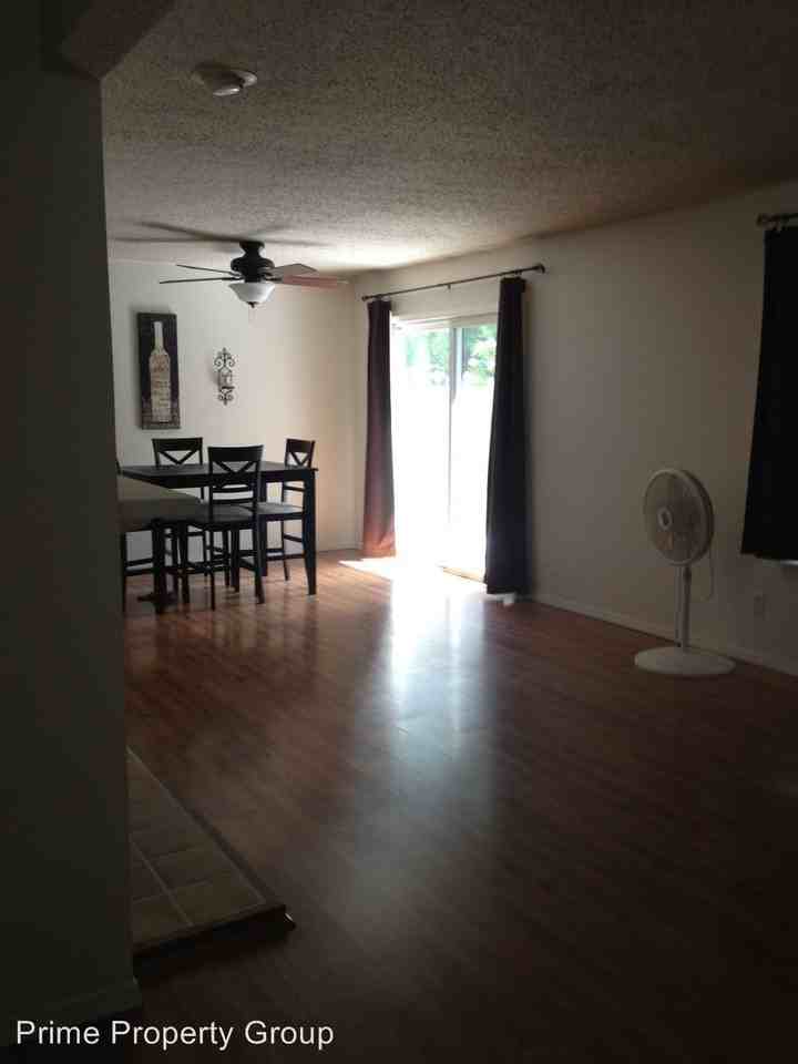 2711 Heritage Dr - Photo 3 of 8