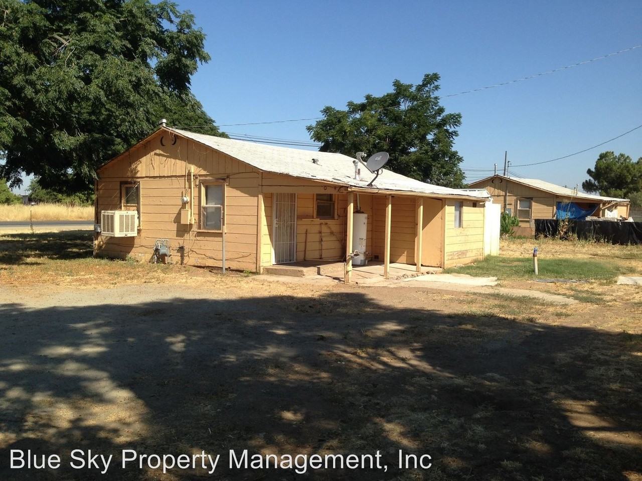 18140 Orange Belt Dr - Photo 2 of 8