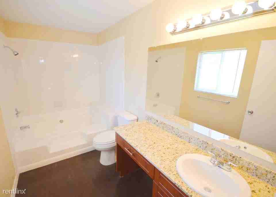 1330 Gangplank Dr - Photo 3 of 6