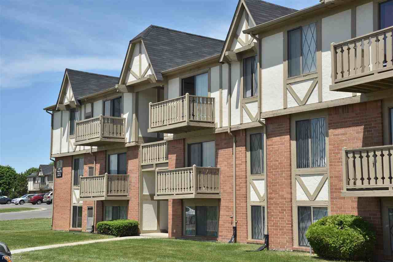 Perry Place Apartments - Photo 2 of 14