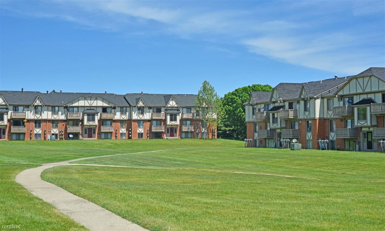 Perry Place Apartments - Photo 3 of 14