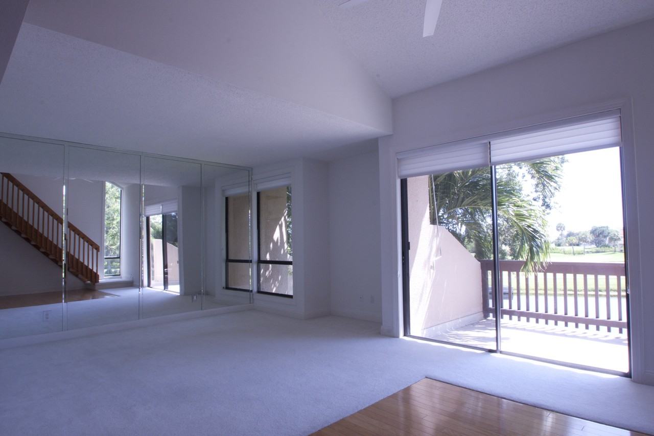 1328 Pelican Creek Crossing #D - Photo 3 of 16