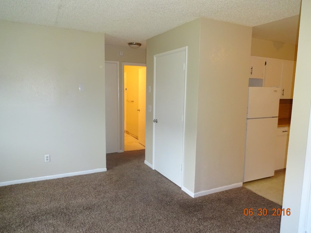 6817 Colonial Court - Photo 3 of 19