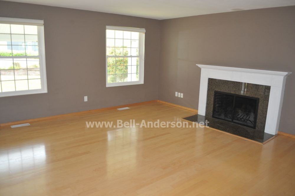 2001 Jones Ct SE - Photo 2 of 17