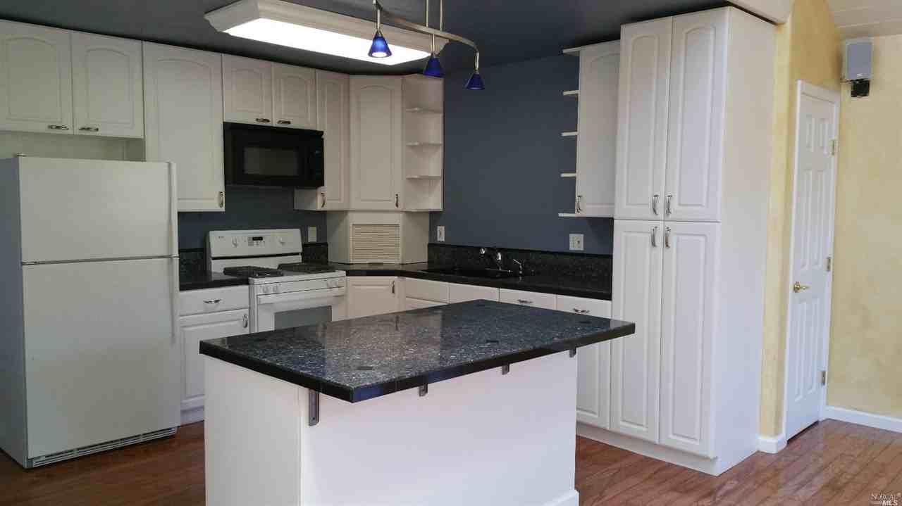 310 Marin Ave - Photo 3 of 24