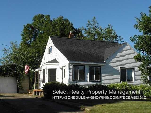 1720 N Lake Dr - Photo 2 of 5