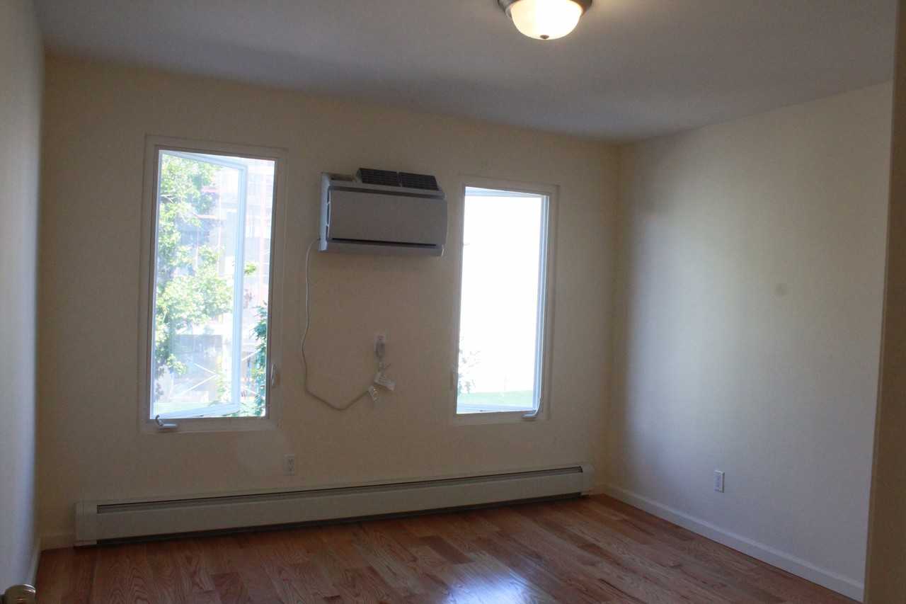 631 Lorimer Street #3L