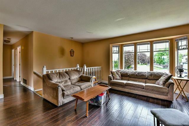 9496 209B Crescent - Photo 4 of 20